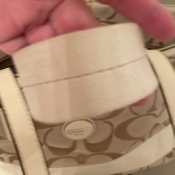 Coach diaper bag or tote bag EUC - Picture 10 of 14